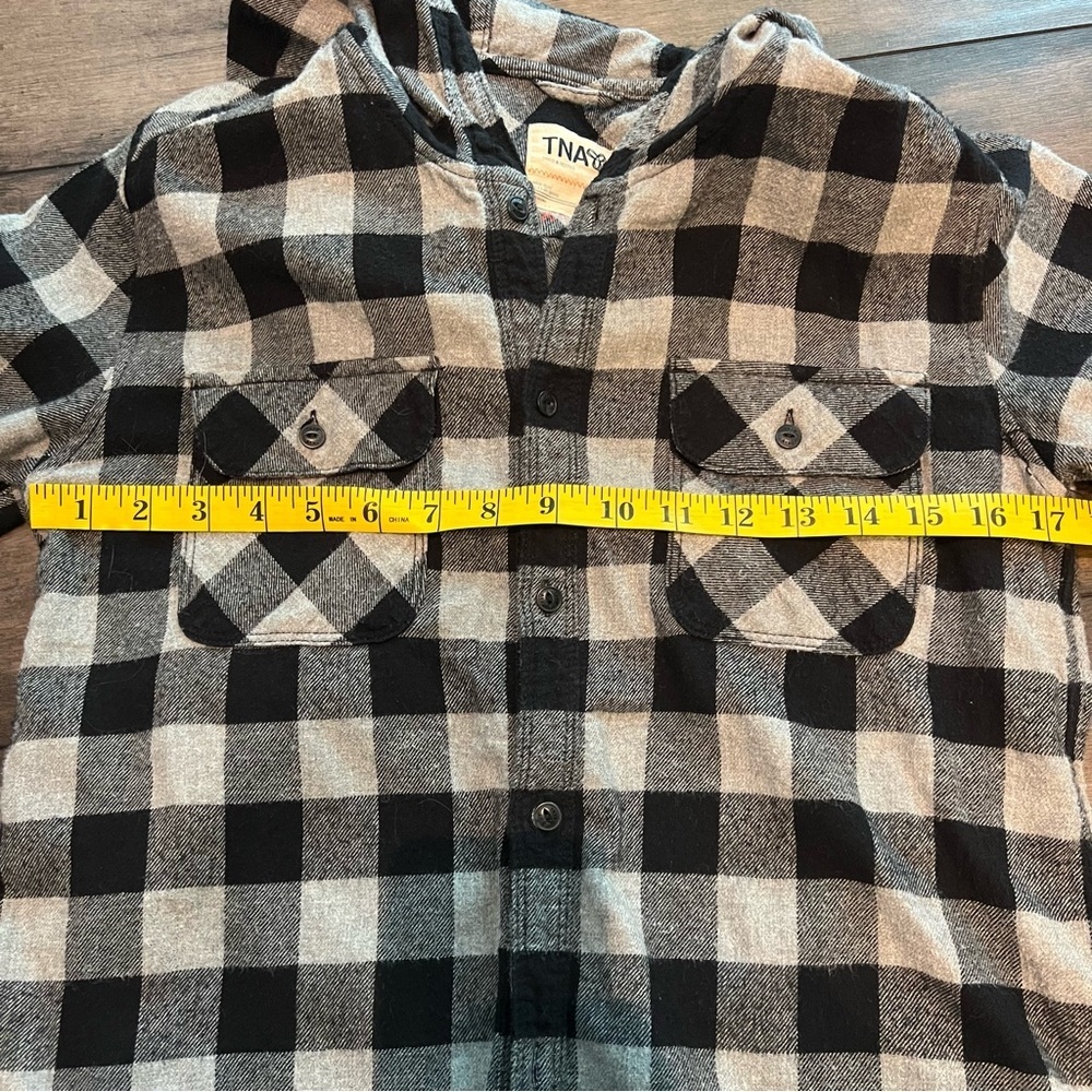 ARITZIA TNA Plaid Flannel Button-up Shirt with hood - Picture 5 of 7